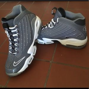 Gray Ken Griffey Jr. shoes